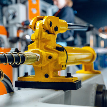 How to Spot Common Hydraulic Pump and Cylinder Issues - Bayou Tool
