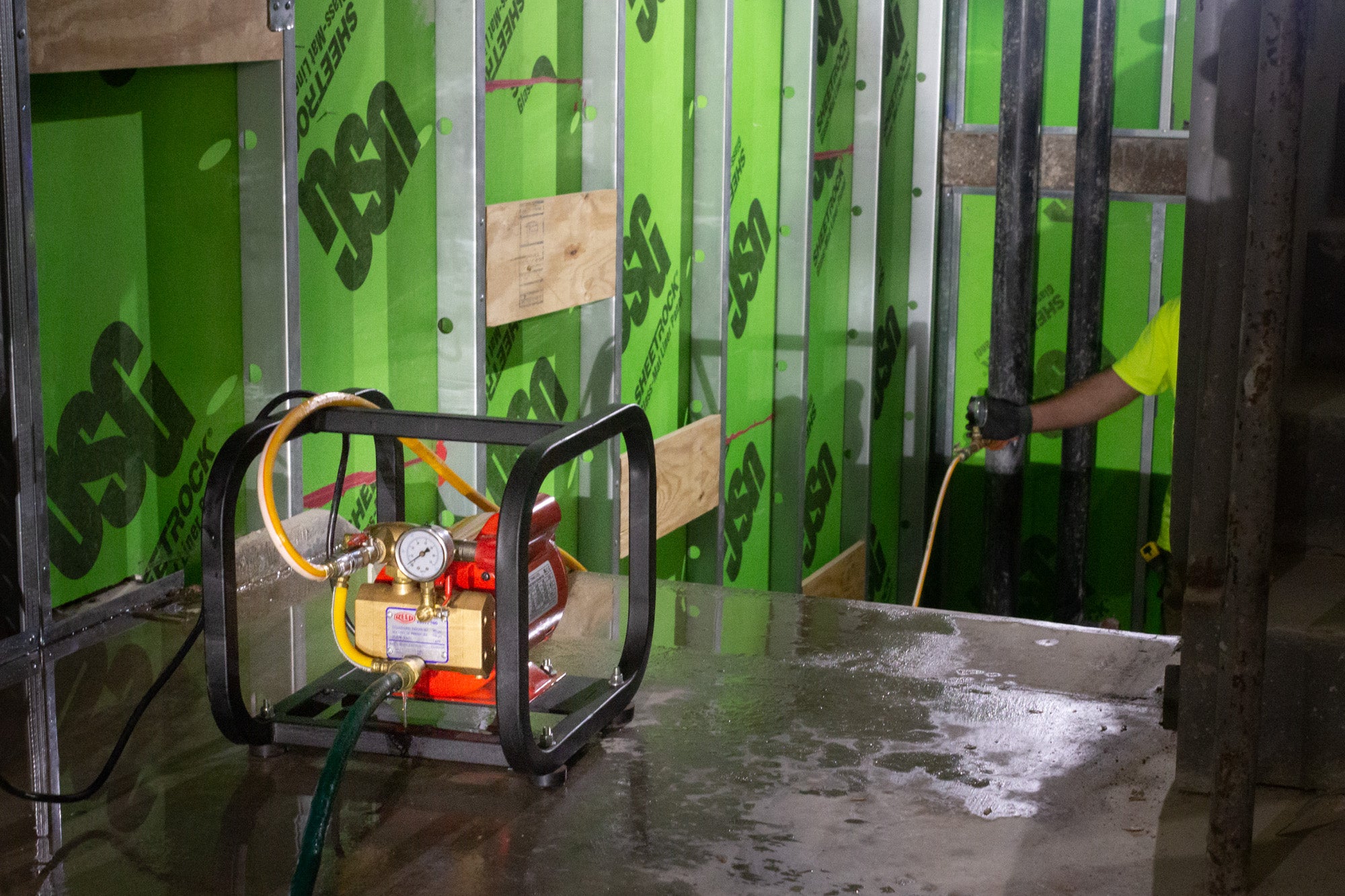 REED Ehtp500, 1/4" Male Quick Connect  Essential Fitting for Rigging, Repair, and Installation Tasks by Reed Mfg - Pipeline Tool