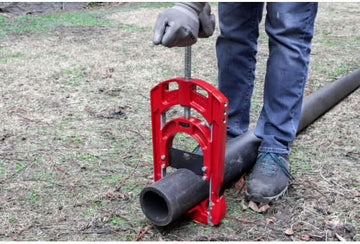 HPC4+ Guillotine Pipe Cutter – Manual, Lightweight, High - Precision PE Pipe Cutter (1 - 1/2" IPS to 4" DIPS) - Bayou Tool